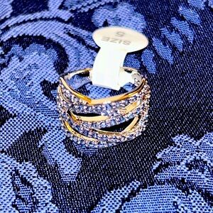 Aqua Marine Blue 💙 and Silver Tone Statement Ring Size 5